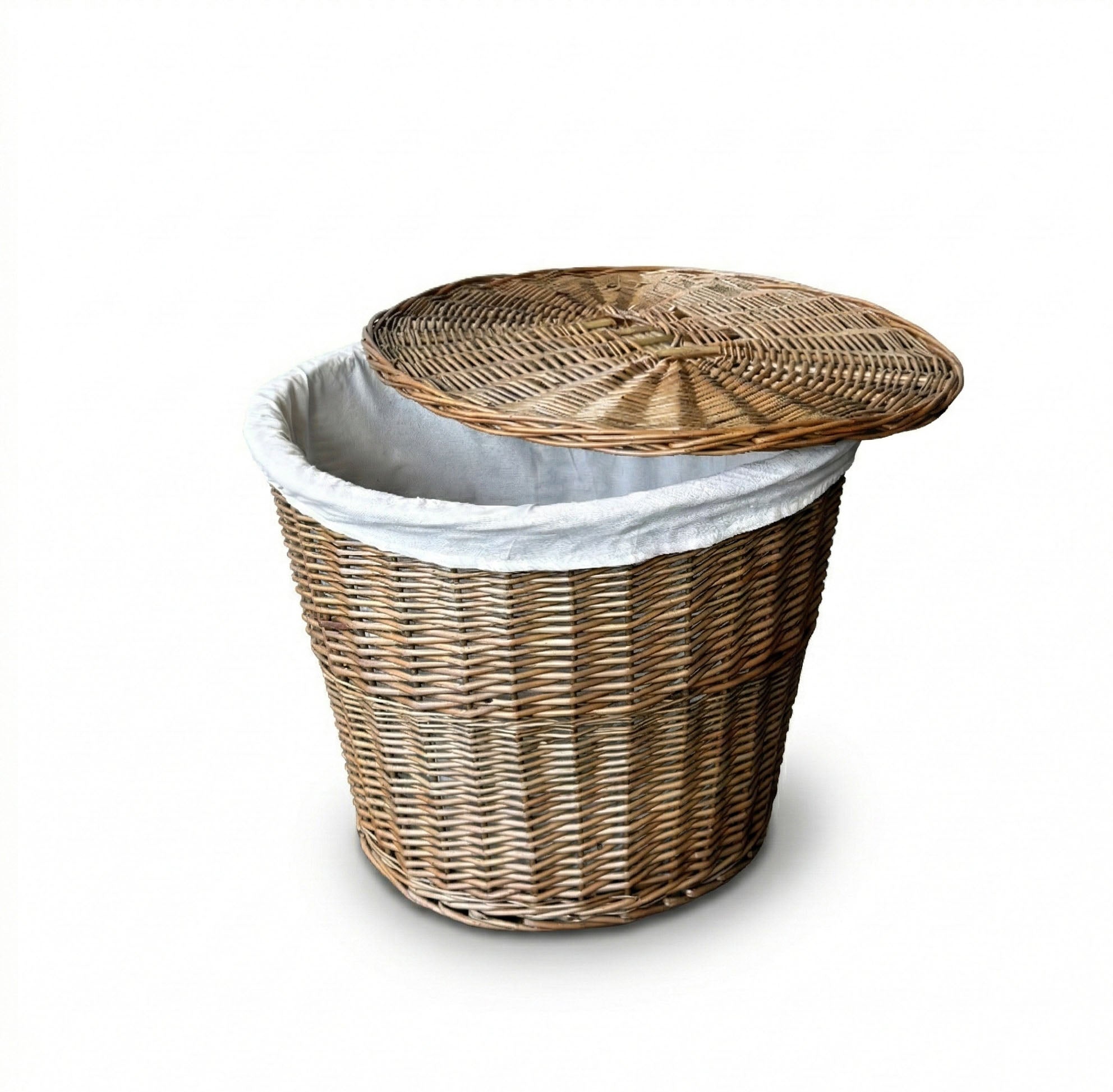 Willow Basket With Cover