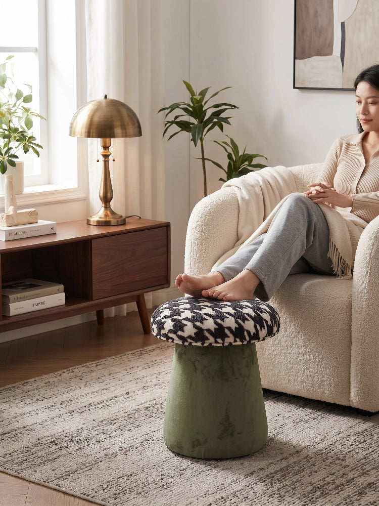 MUSHROOM POUF 8